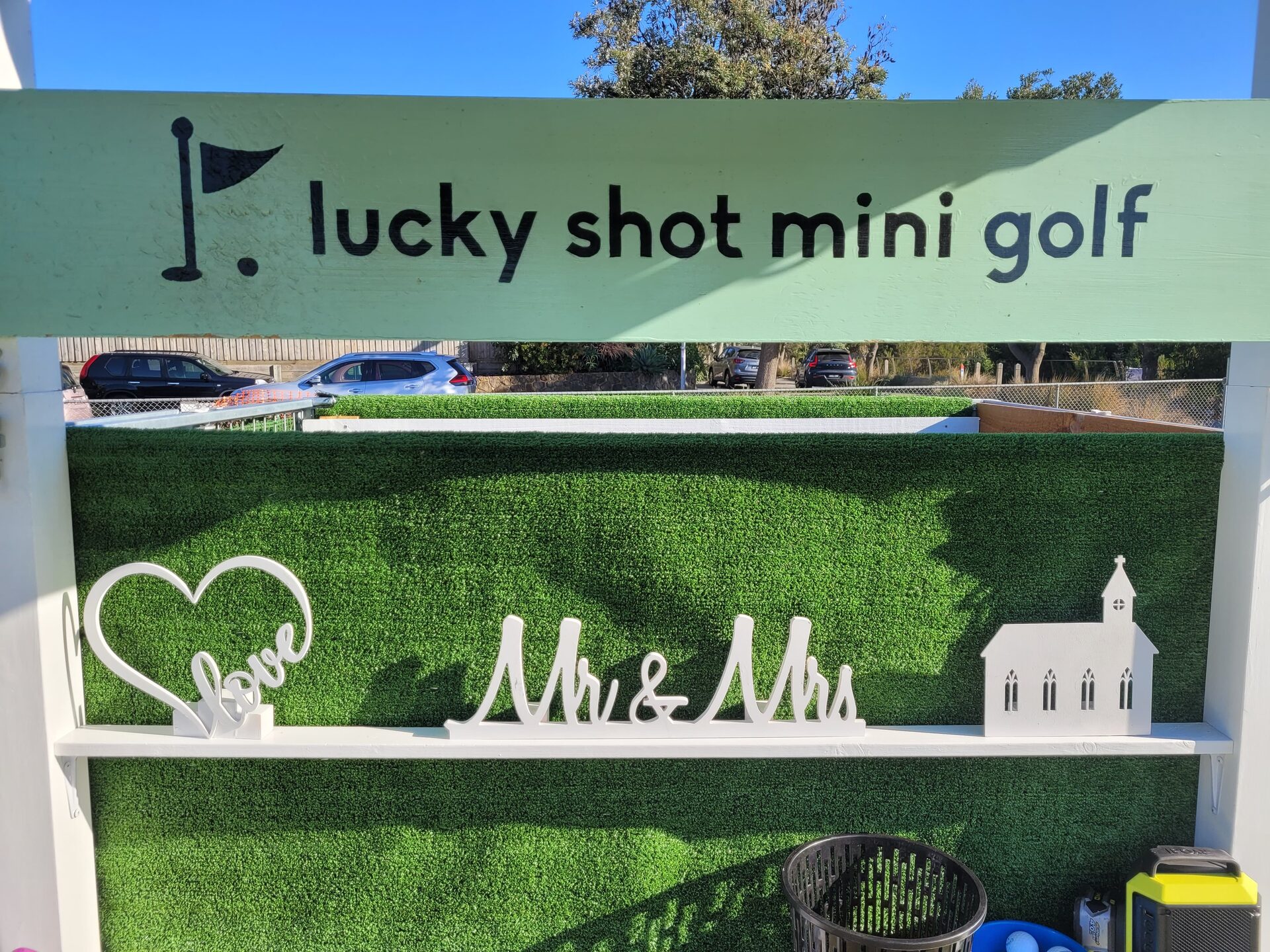 Mini golf at a Melbourne wedding or celebration