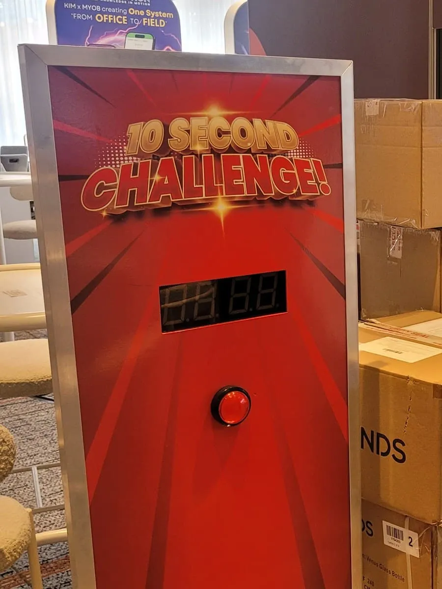 Lucky Shot 10 Second Challenge activation with red sunburst graphics, digital countdown timer and red trigger button